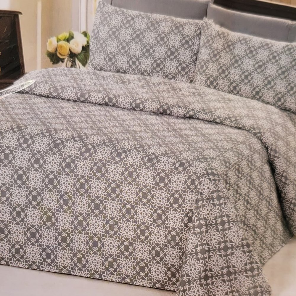 Duvet cover with pillow sham wrinkle free bamboo
